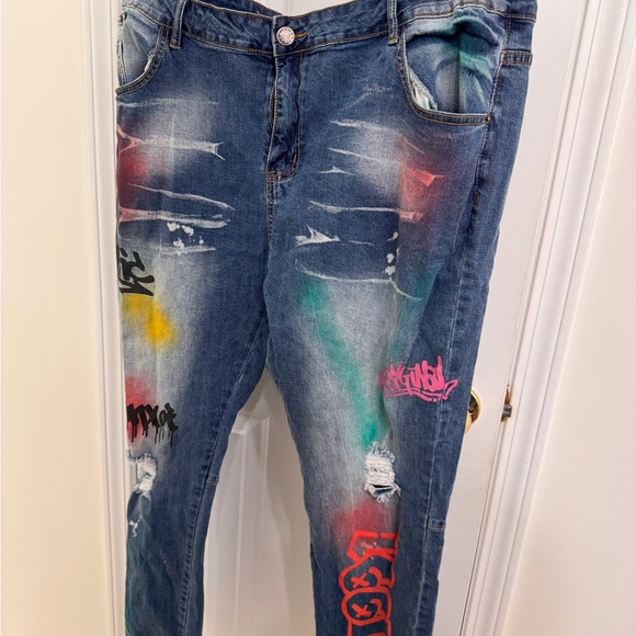 Source Unknown Other - Size 42 distressed graffiti Jeans